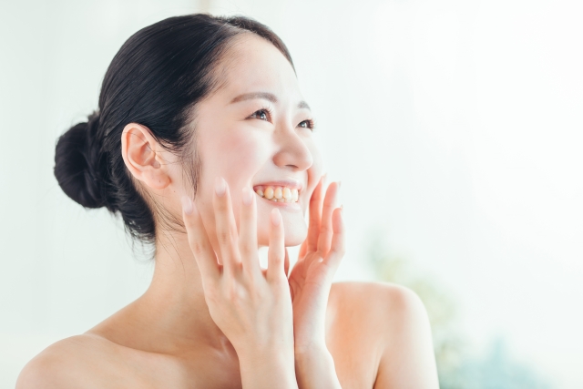 小顔矯正を体験してメイク時の変化を実感して下さい